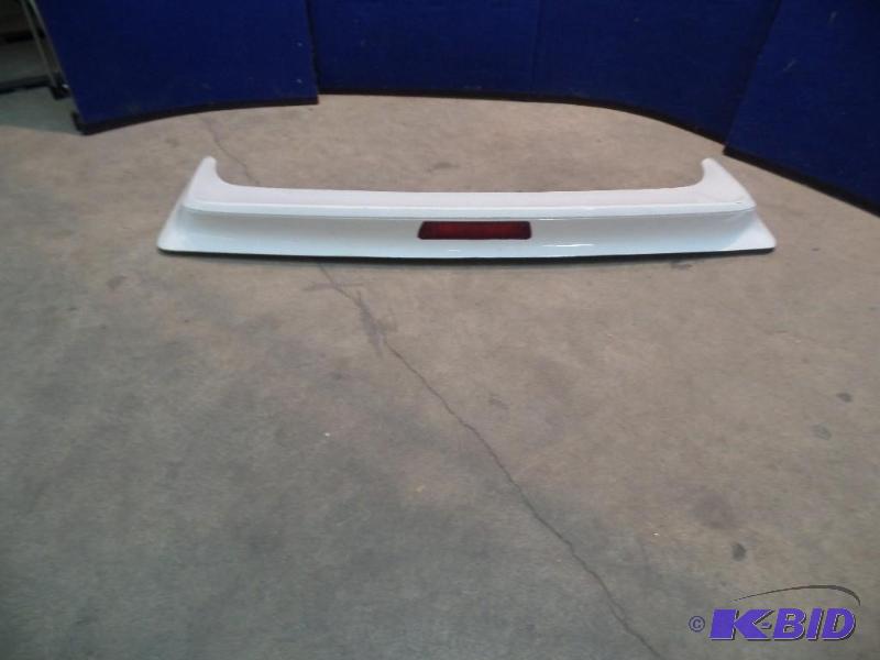 lot 21 image: Ford Spoiler