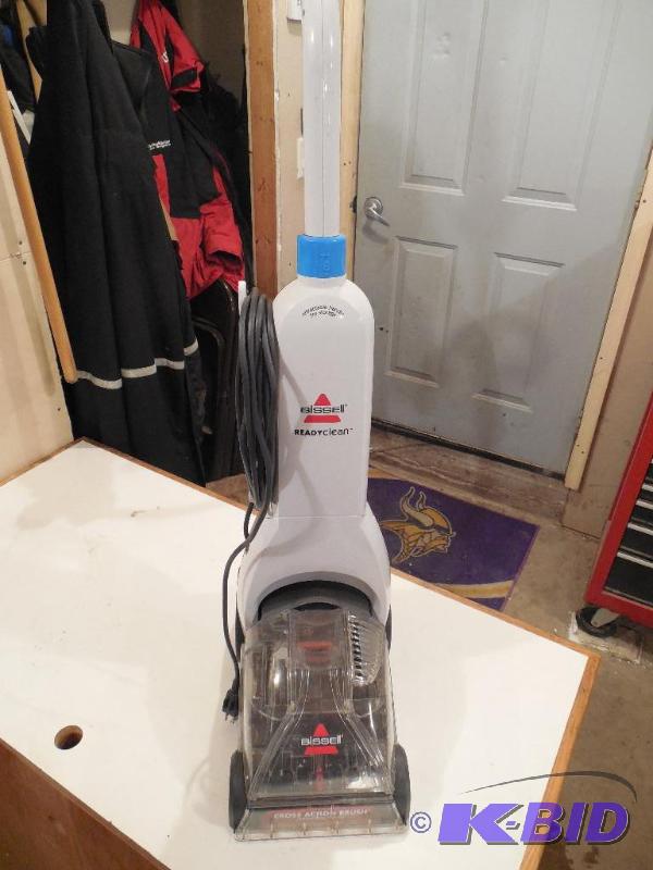 lot 10 image: Bissell Ready Clean Deep Cleaner