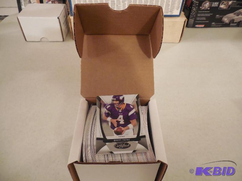 2009 Panini Certified Football Set of 125 cards 1st Favre Vikings Card RARE find