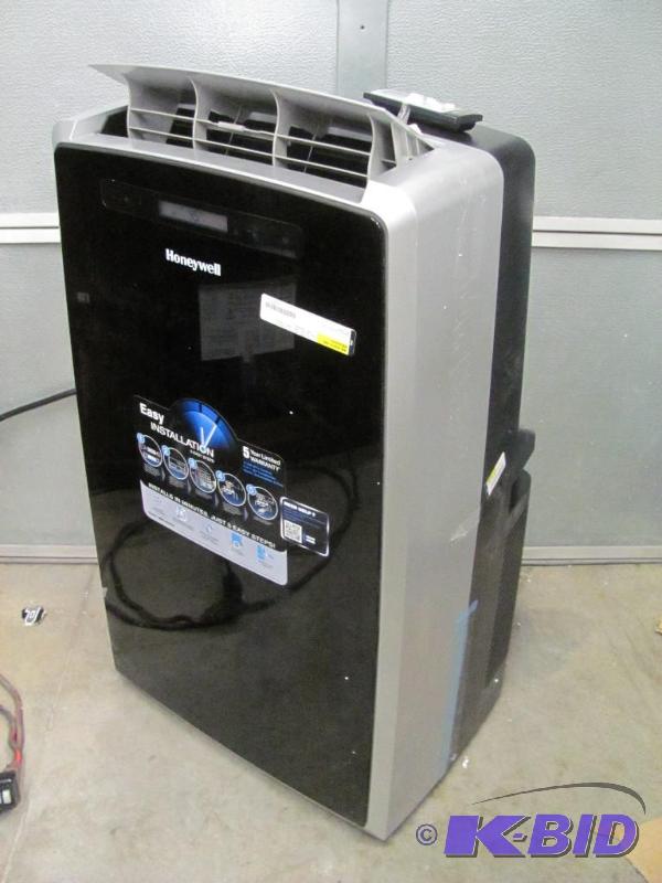 NO RESERVE This HONEYWELL 4-in-1 Portable He...