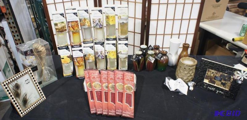 Reed Diffusers - This lot has a variety of R...