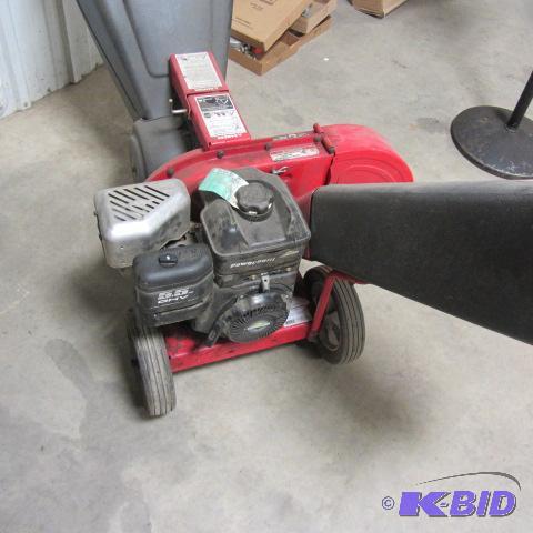 lot 15 image: Chipper, Rake, Shredder