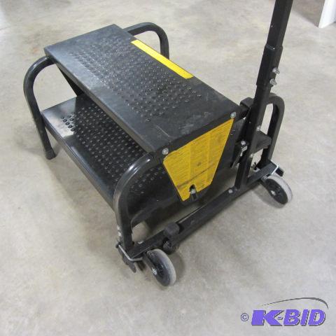 lot 18 image: Roller Work Stand