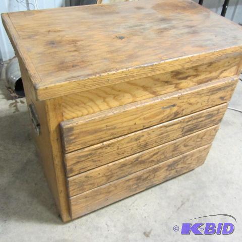 lot 23 image: Wooden Tool Chest