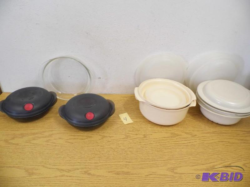 Tupperware Cookware