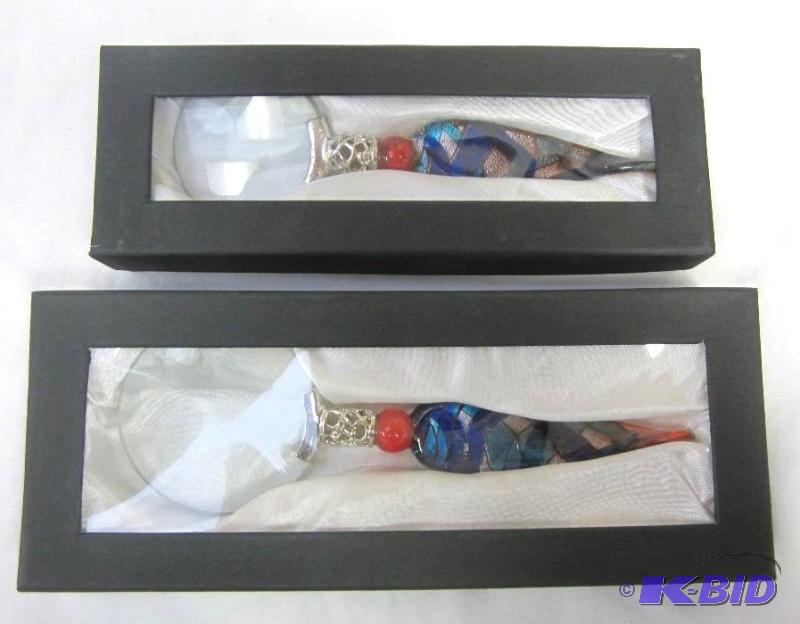 2 Glass Handle Magnifying Glasses