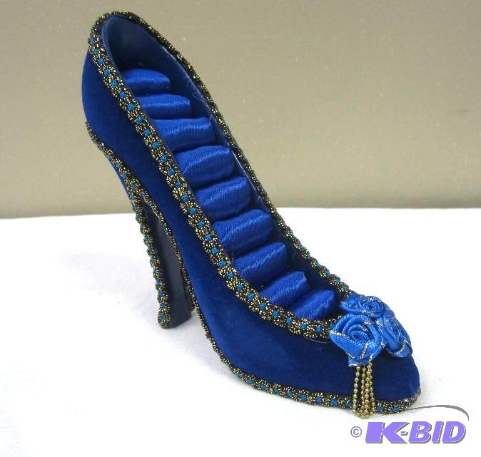Blue Shoe Ring Holder