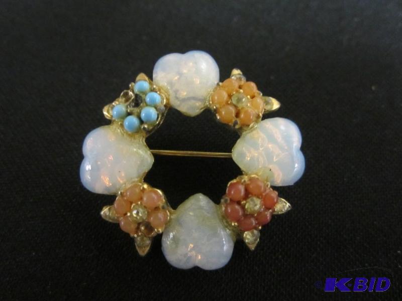 Vintage pin with stone hears, flowers in gold tone setting