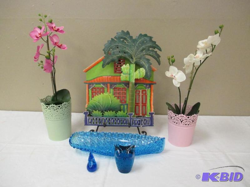 Group of Decorative Collectibles