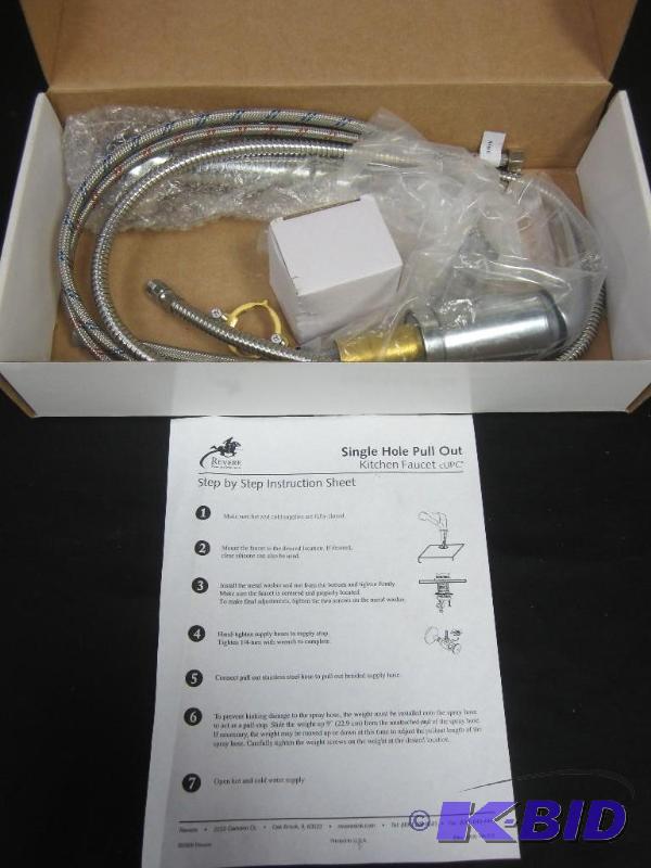 Revere Single Hole Pull Out Kitchen Faucet