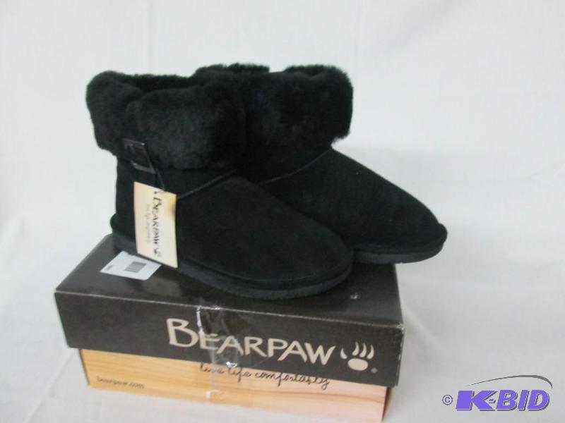 Bearpaw Womens Abby 6 Cuffed Tab Boot