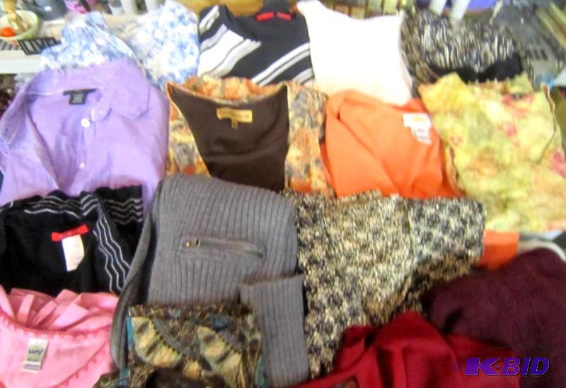 Misc Lot of 15 Tops