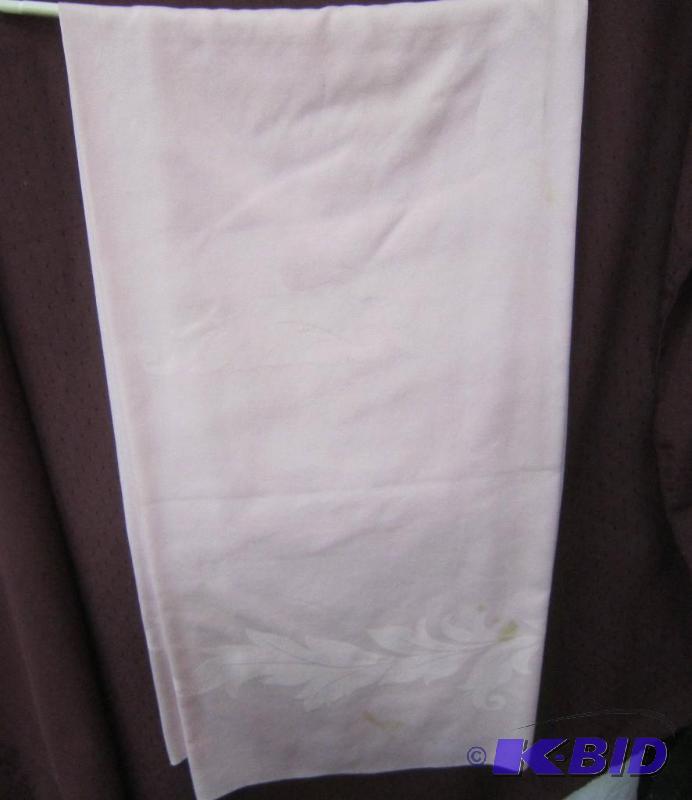 75 Pink Swedish Runner Linen
