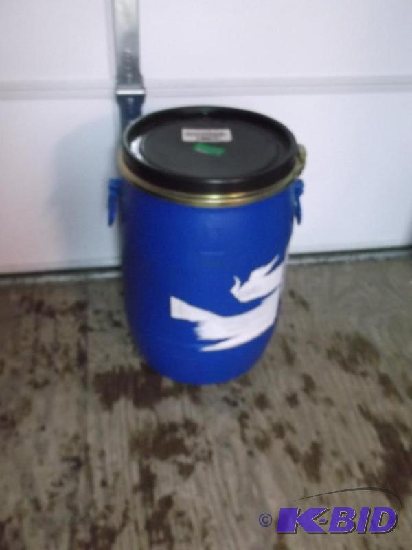 lot 108 image: Good clean 20 gallon food grade barrel with l...