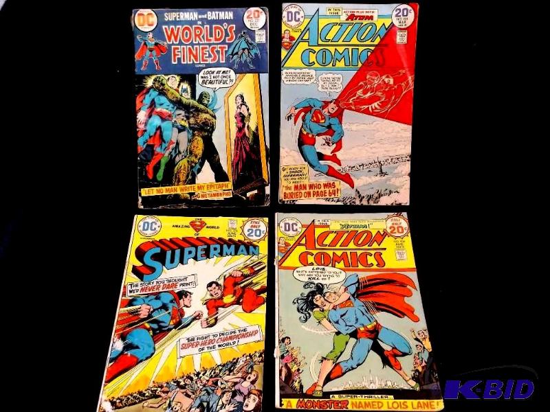 lot 27 image: Lot with 4 collectable comic books....