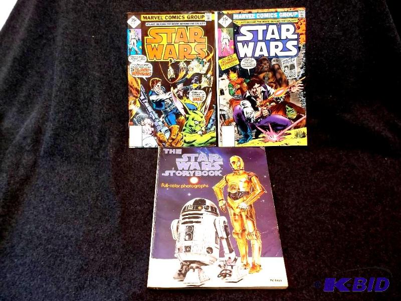 lot 30 image: Lot with 2 comic books & 1 story book....