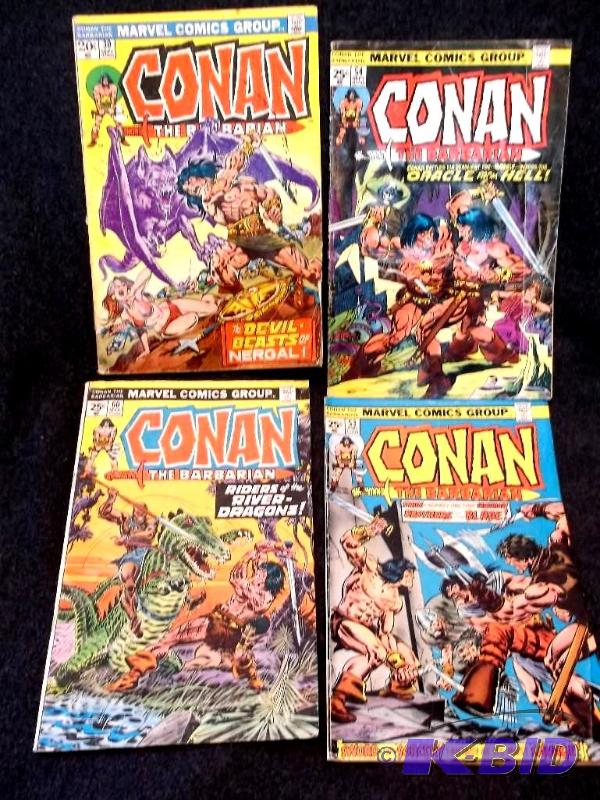 lot 32 image: Lot with 4 collectable comic books....
