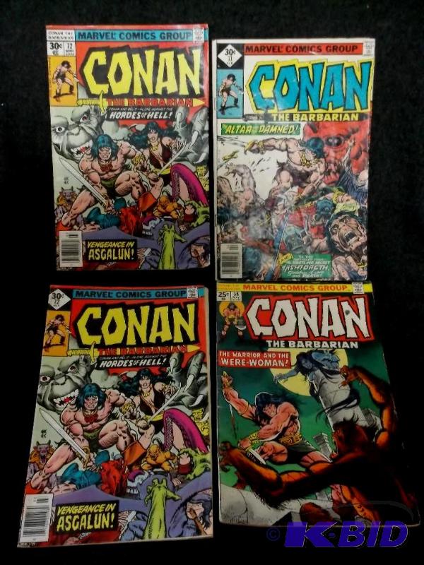 lot 33 image: Lot with 4 collectable comic books....