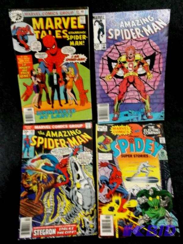 lot 38 image: Lot with 4 collectable comic books....