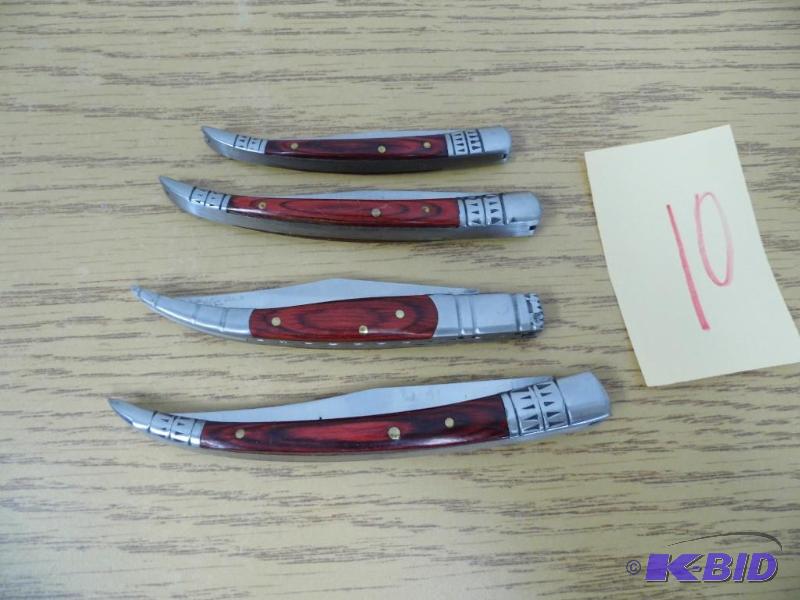 lot 10 image: Knives