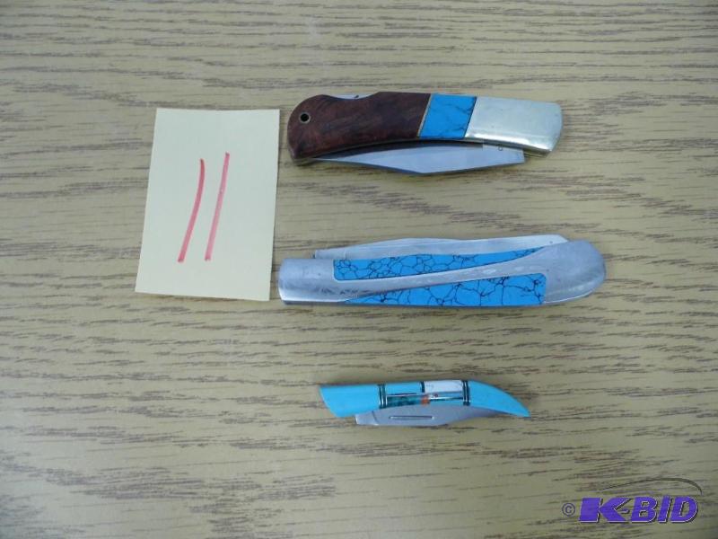 lot 11 image: Knives