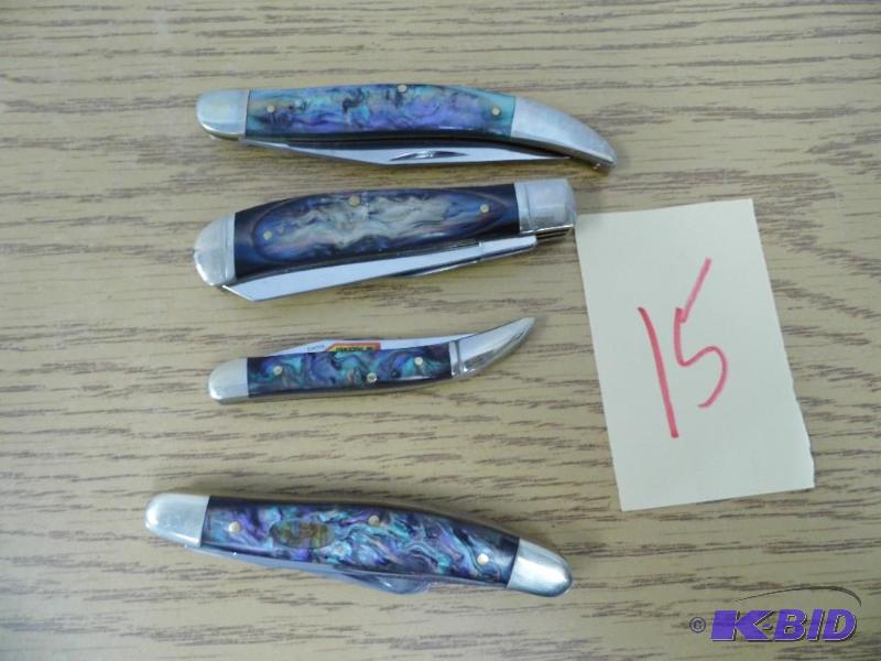 lot 15 image: Knives