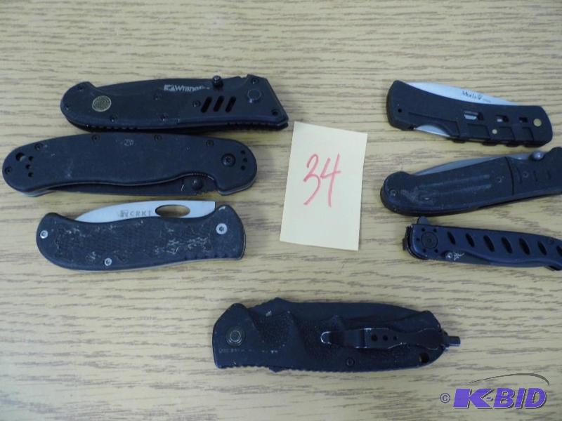 lot 34 image: Knives