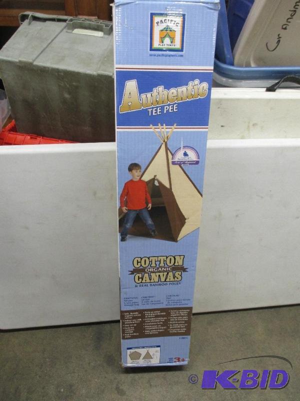 lot 9 image: Pacific Authentic Tee Pee Cotton Organic Canvas