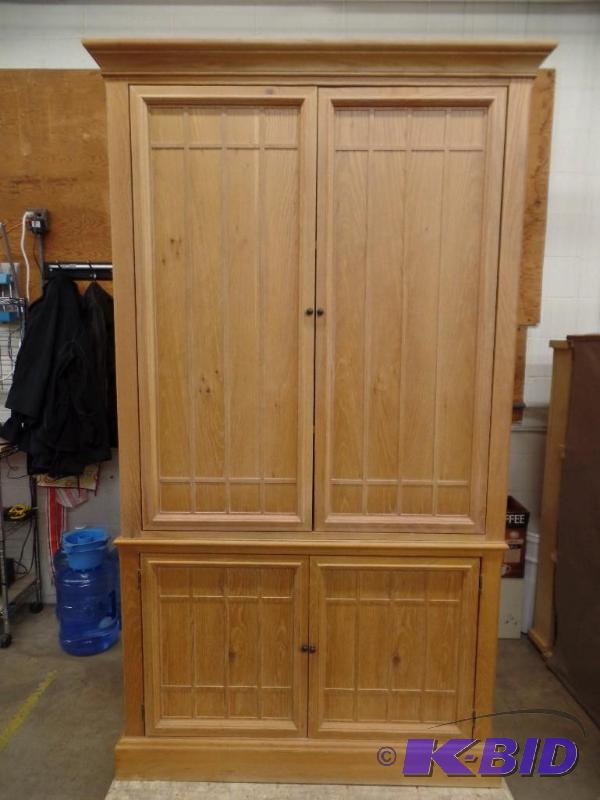 Oak Solids and Veneers Entertainment Center