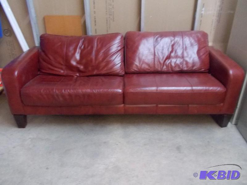 Clean and Comfortable Sofa