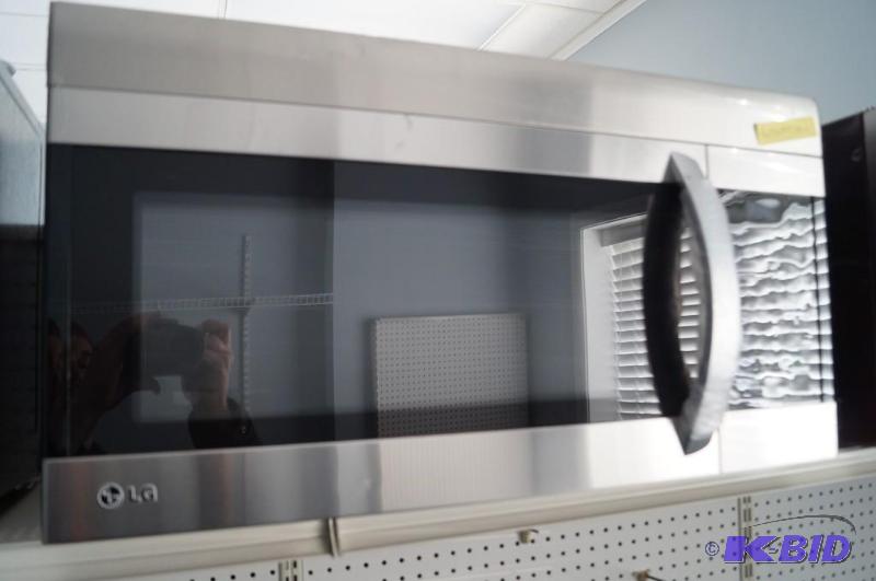 microwave oven