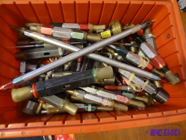 lot 159 image: Box of approx. 50 gono-go gages...
