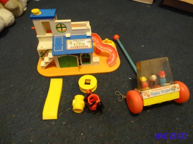 lot 180 image: Vitnage Fisher Price Sesame Street Clubhouse ...
