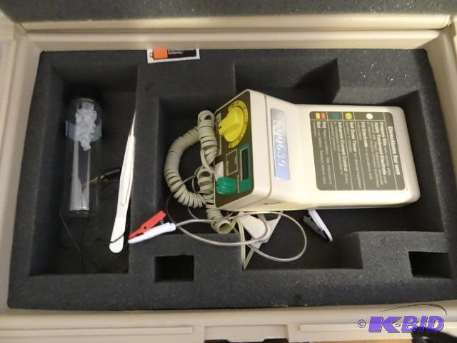 lot 208 image: Phoresor PM600 medical device...