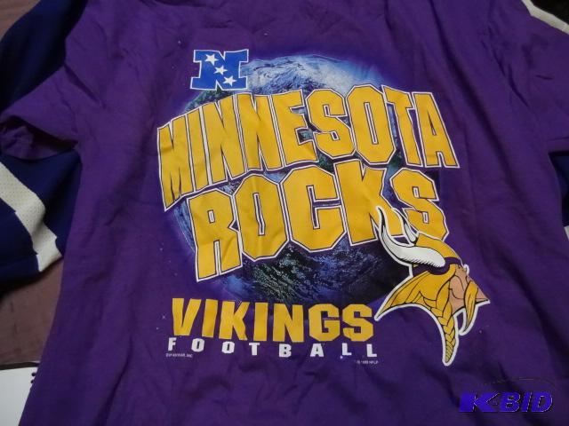 lot 235 image: 3 t-shirts, 1 L Vikings purple, 1 XL Packers,...