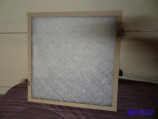 lot 33 image: Case of 12 new Flanders EZ Flow Furnace Filte...