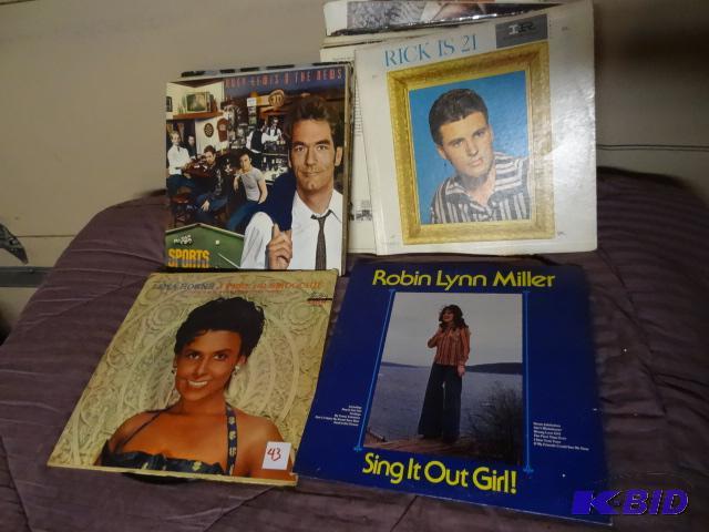 lot 43 image: Approx 30 Misc LPs Various genres....
