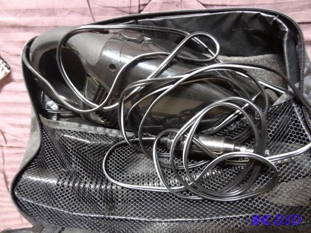 lot 49 image: 12 Volt Car Vacuum Set in carrying bag...