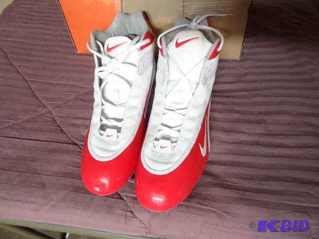 lot 52 image: Nike Super Speed Cleated Shoes. Size 16. New...