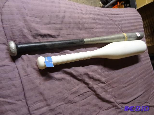 lot 74 image: Aluminum and plastic baseball bats...