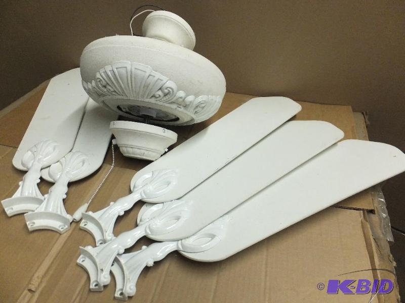 lot 16 image: Ceiling Fan
