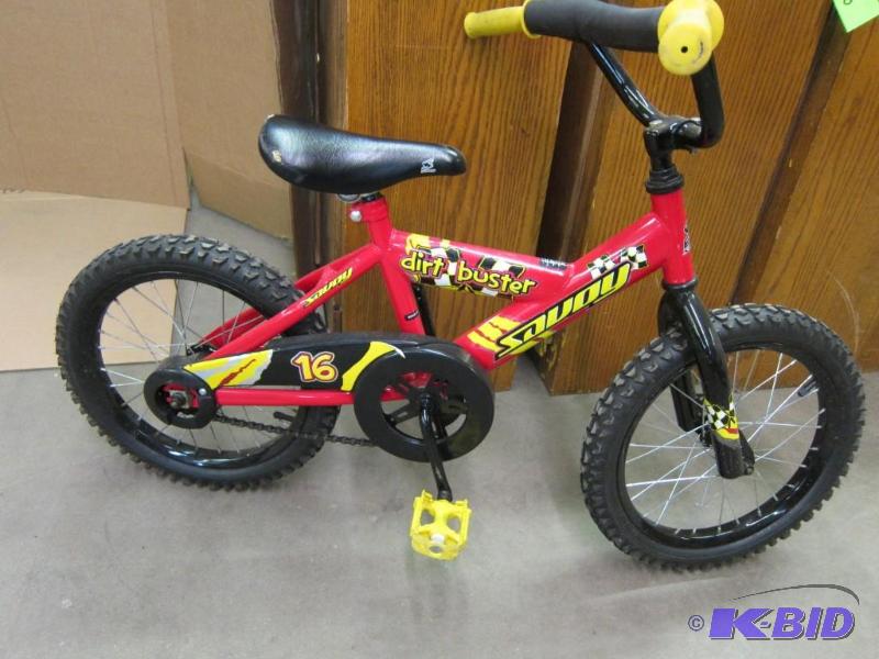 lot 54 image: Kids Bike