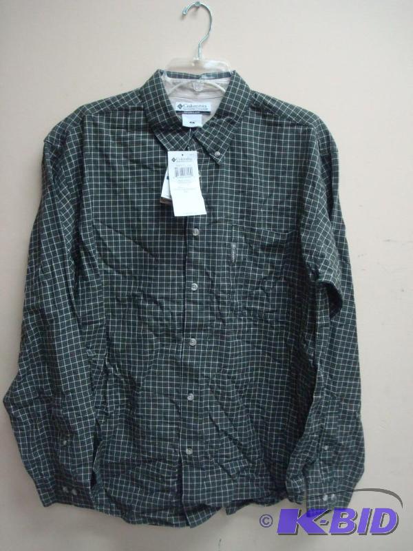 lot 101 image: New Mens Columbia Button Up Shirt Size XL...