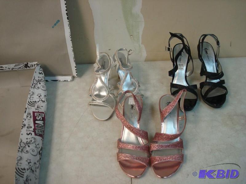lot 126 image: Lot Of Womens&nbspShoes Size 10-11...