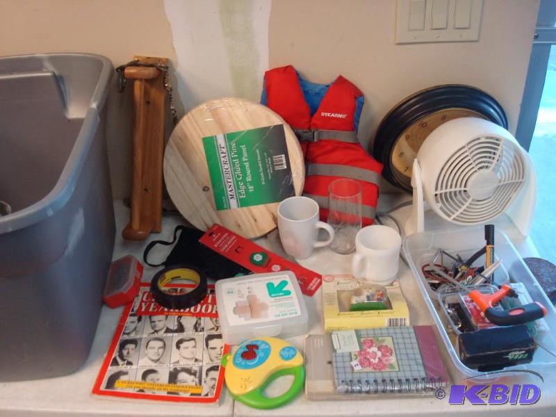 lot 141 image: Lot Of Items Pictured ...