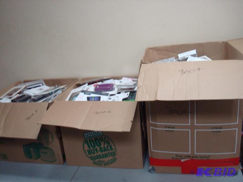 lot 221 image: Lot Of 300 Plus New Cell Phone Cases...