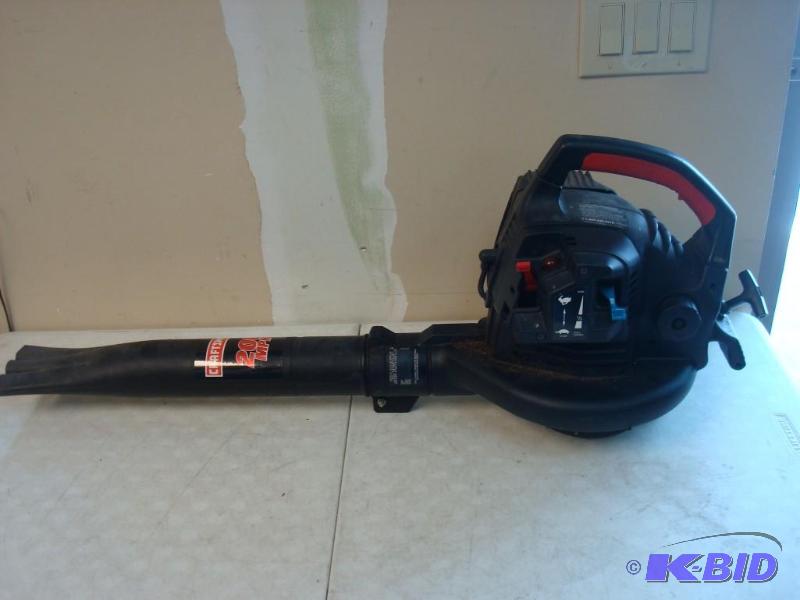 lot 24 image: Craftsman Leaf Blower Untested Has Good Compr...