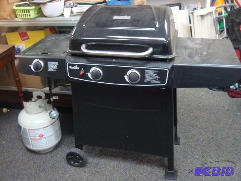 lot 29 image: Char Broil Gas Grill With More Then &nbspHal...