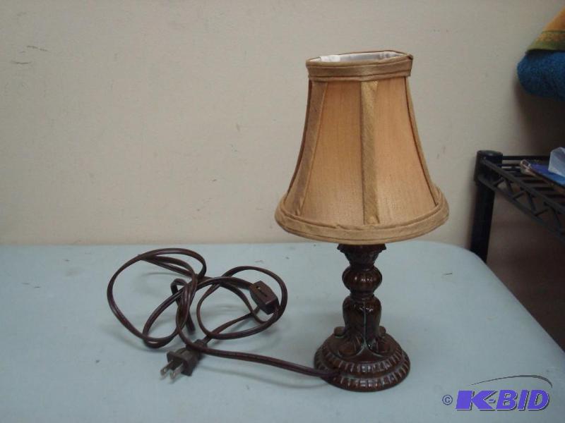 lot 5 image: Small Table Lamp And Shade ...