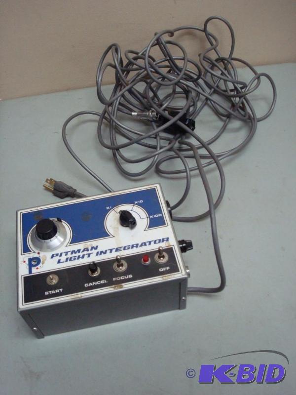 lot 63 image: Pitman Light Integrator Untested...